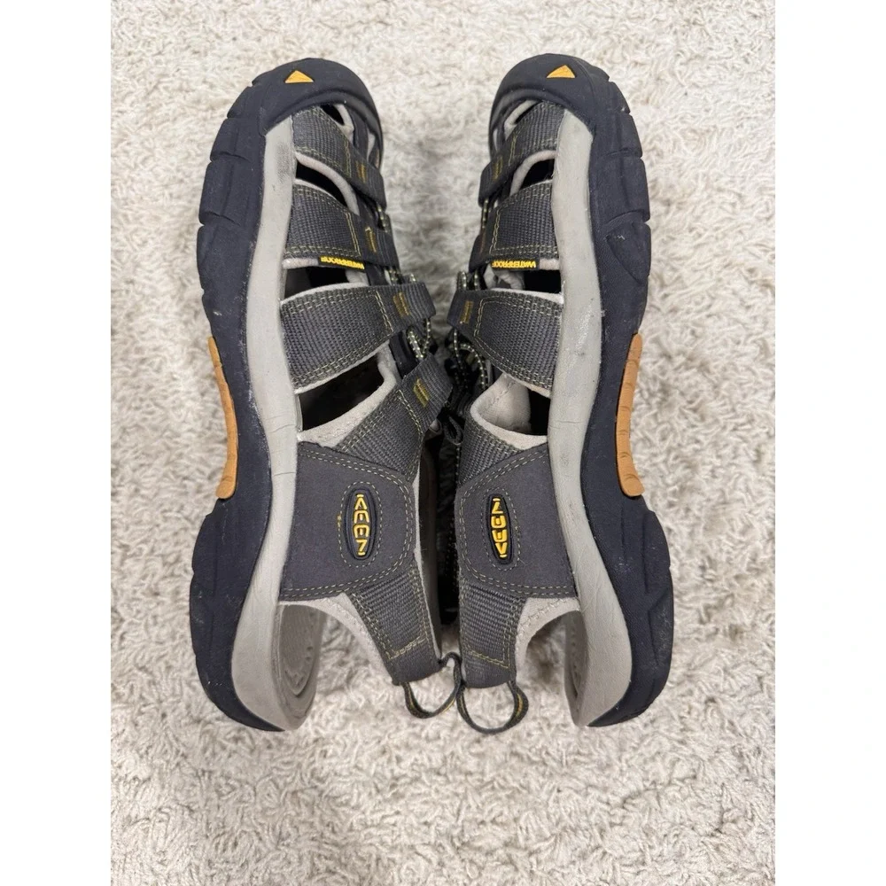 Keen flaws odors fast