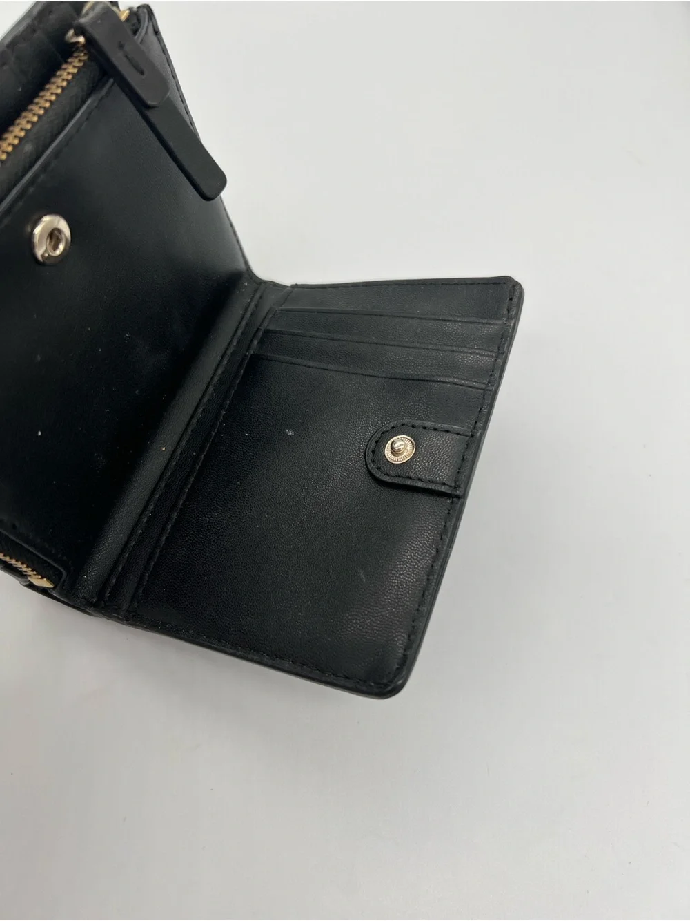 kate spade compact pebble