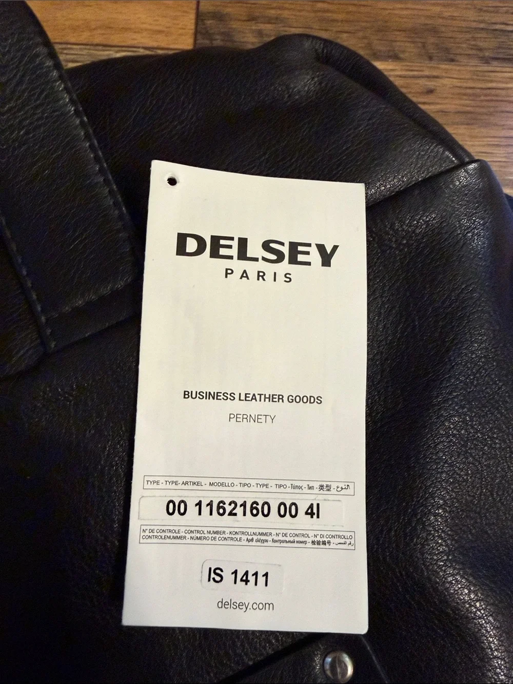 N/A nwot genuine