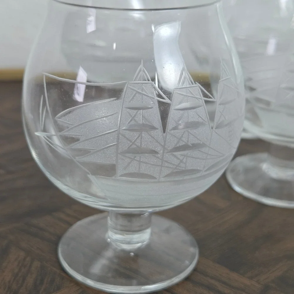 Vintage Etched Frosted Sailboat Brandy/Cordial Snifter Glasses Set of‎ 4