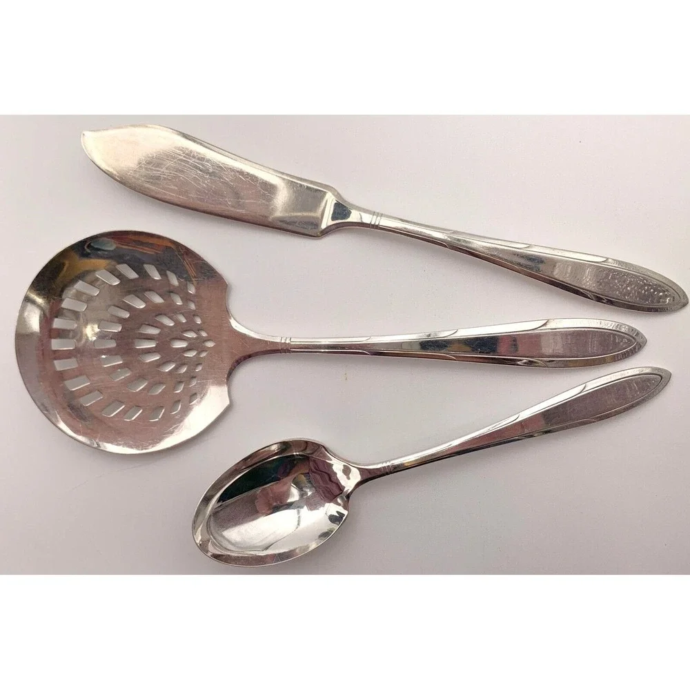 Oneida Nobility Plate REVERIE Flatware Silverware Silver Plate 3 Completer pcs