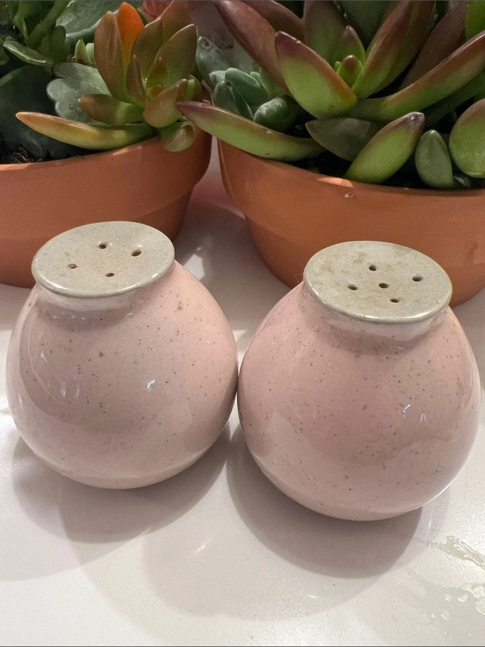 Vintage mid-century Harkerware 