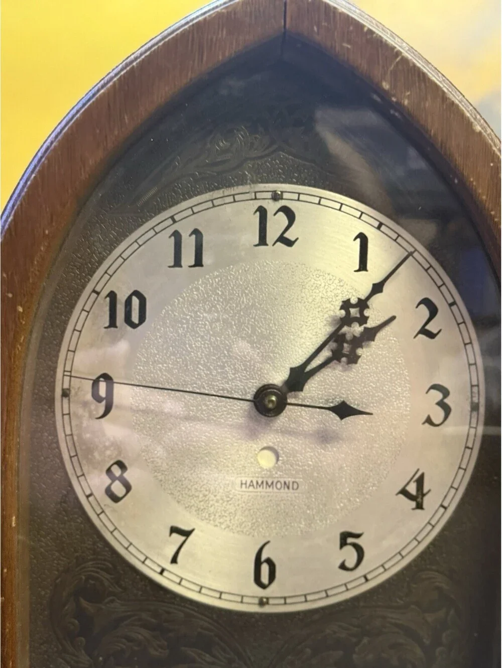 Vintage 1930s Hammond Electric Wood Desk Clock Gothic Arch Spin Start Art Deco