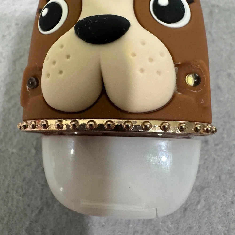 Bath & Body Works collar toy decorative