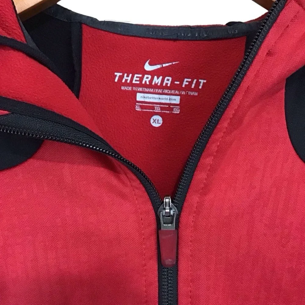 Nike pockets full