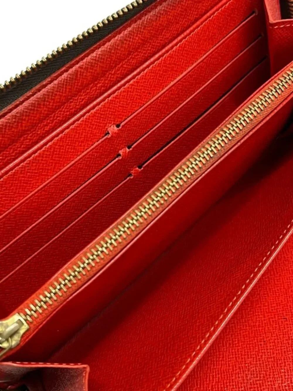 Louis Vuitton accessories	none note	