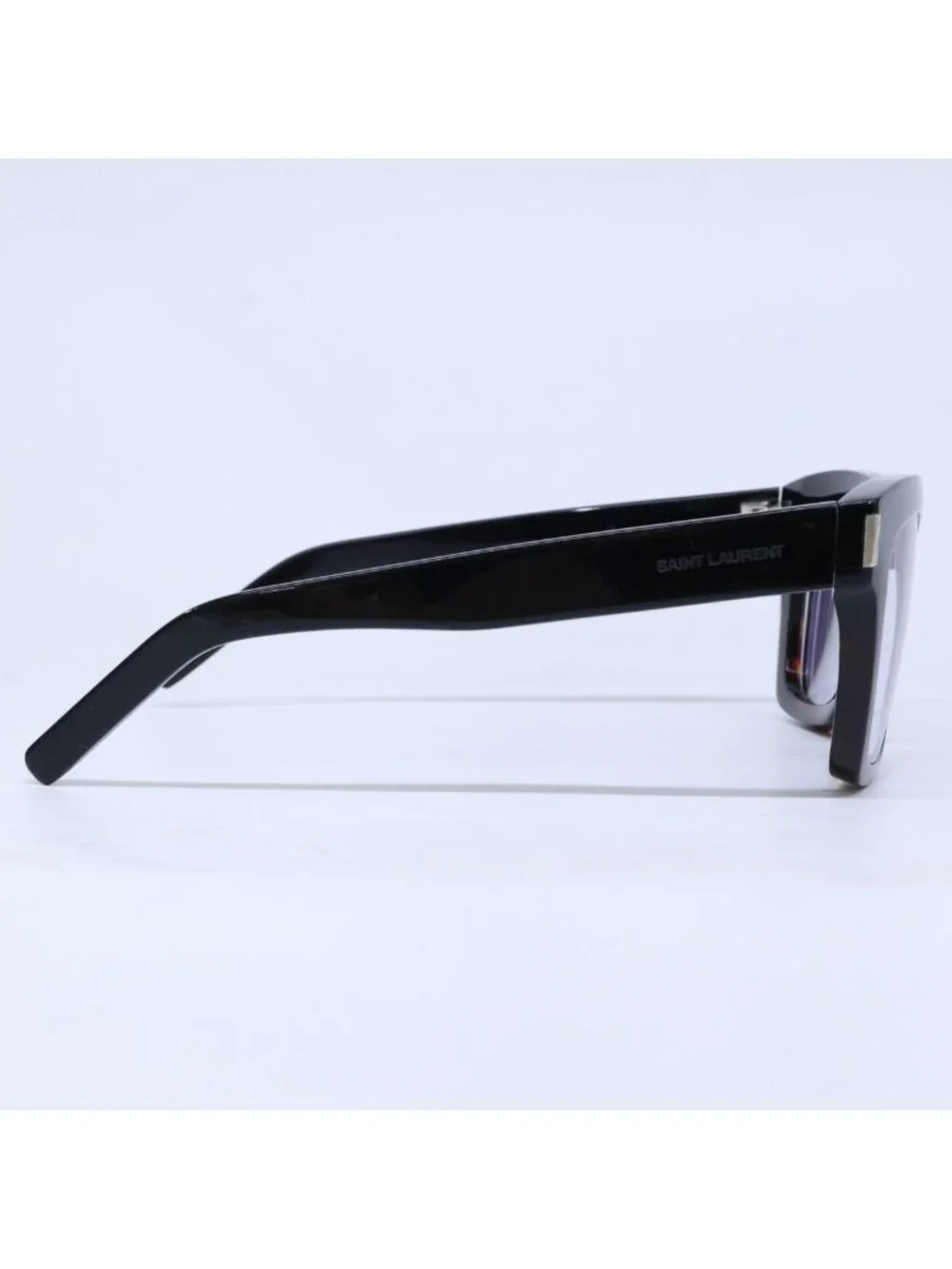 Yves Saint Laurent saint laurent
