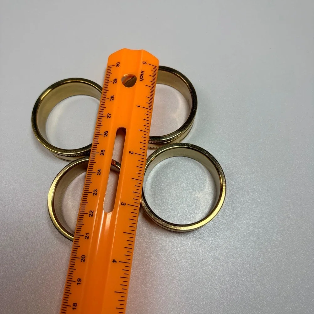 Gold Toned Metal‎ Napkin Rings Set of 4 Ridged Edge Detail Polished Table Decor