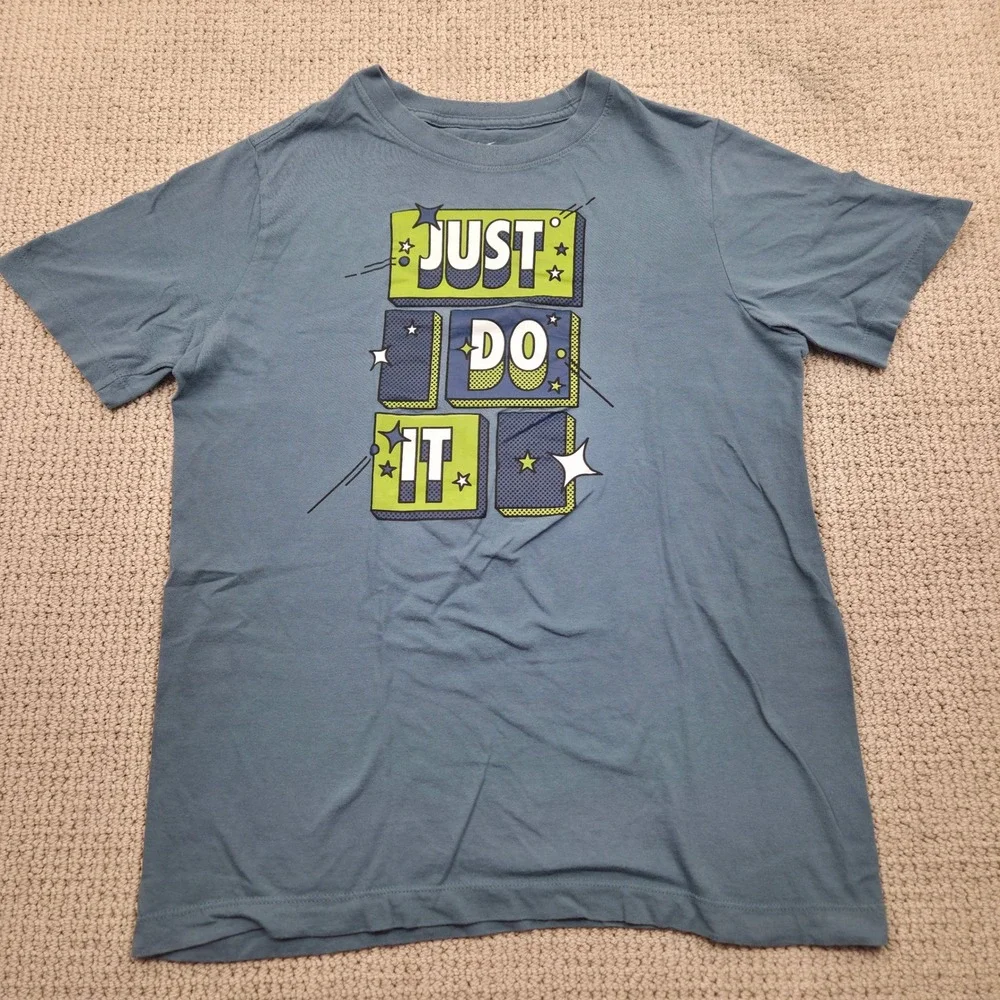Nike excellent lightly