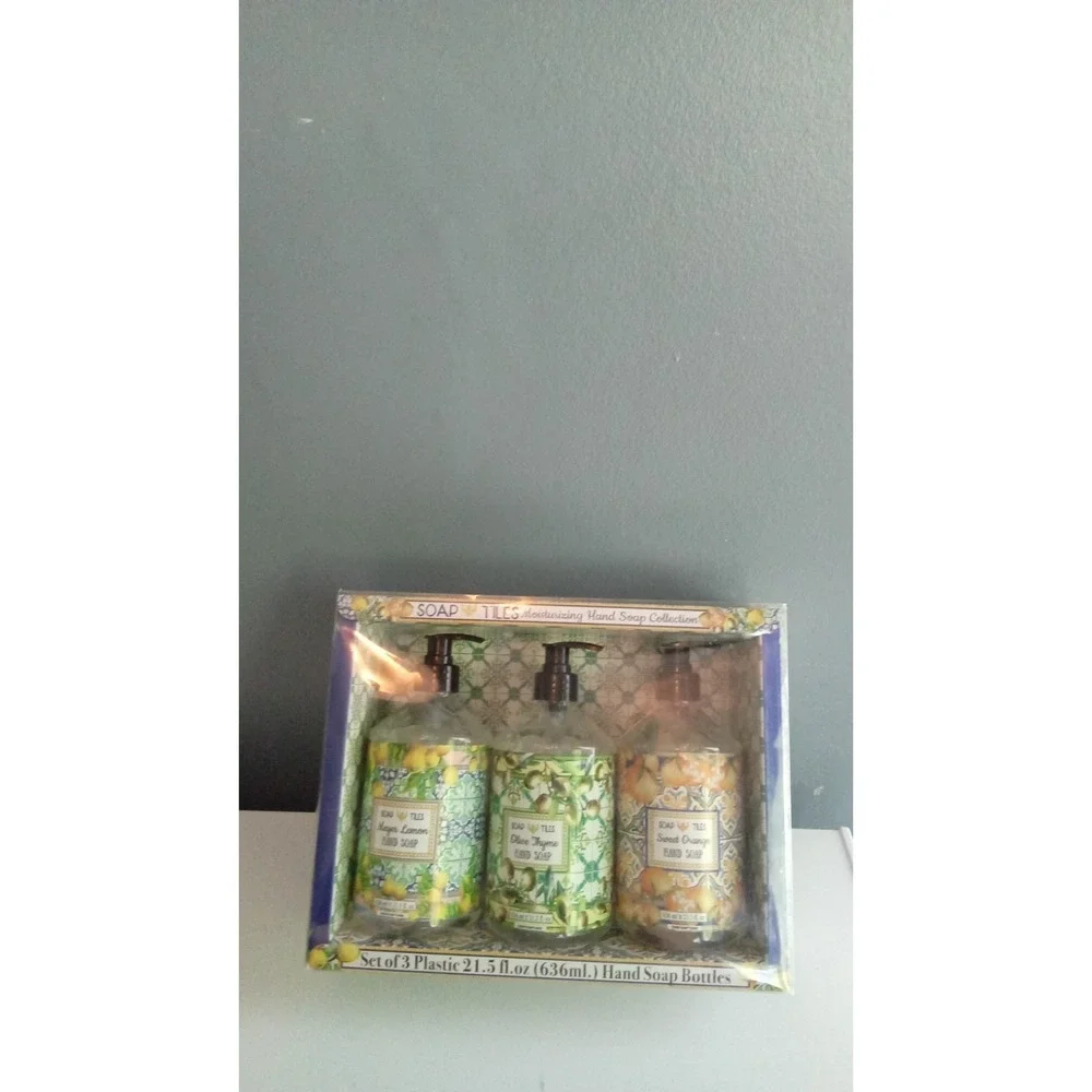 N/A gift room makes