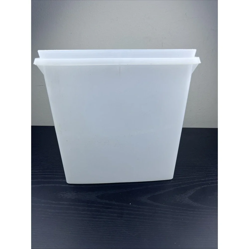 Tupperware contents marked