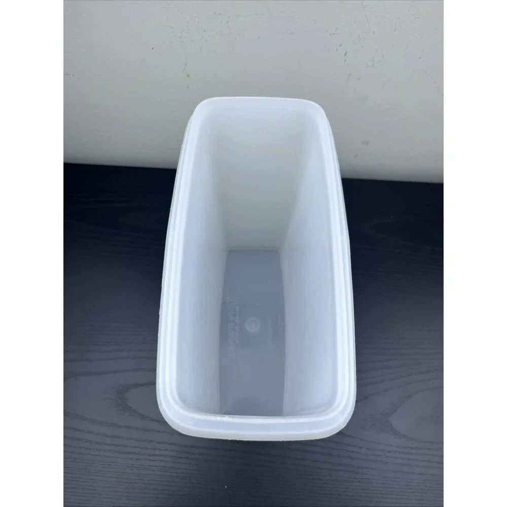 Tupperware genuine allows construction