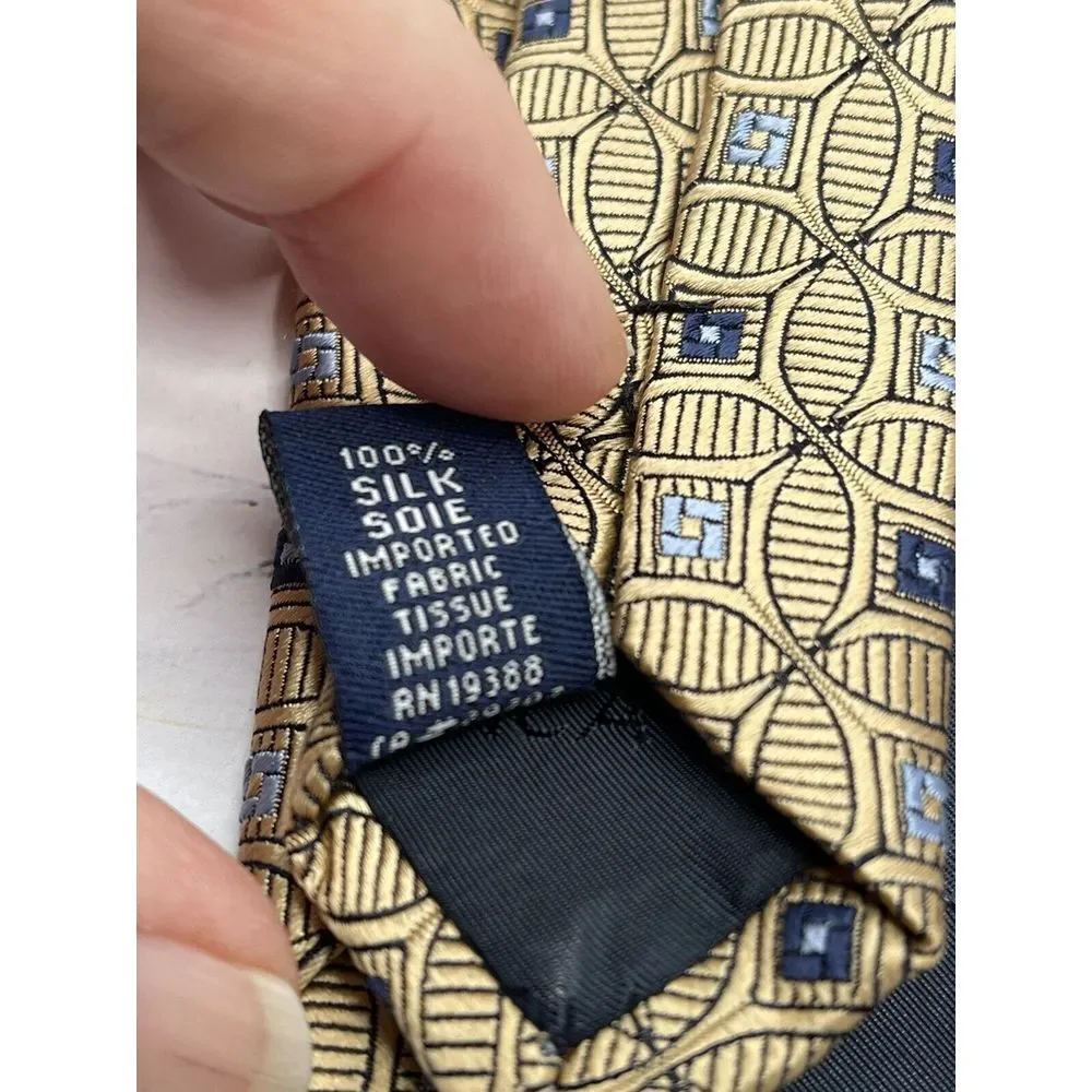 Nautica this tie
