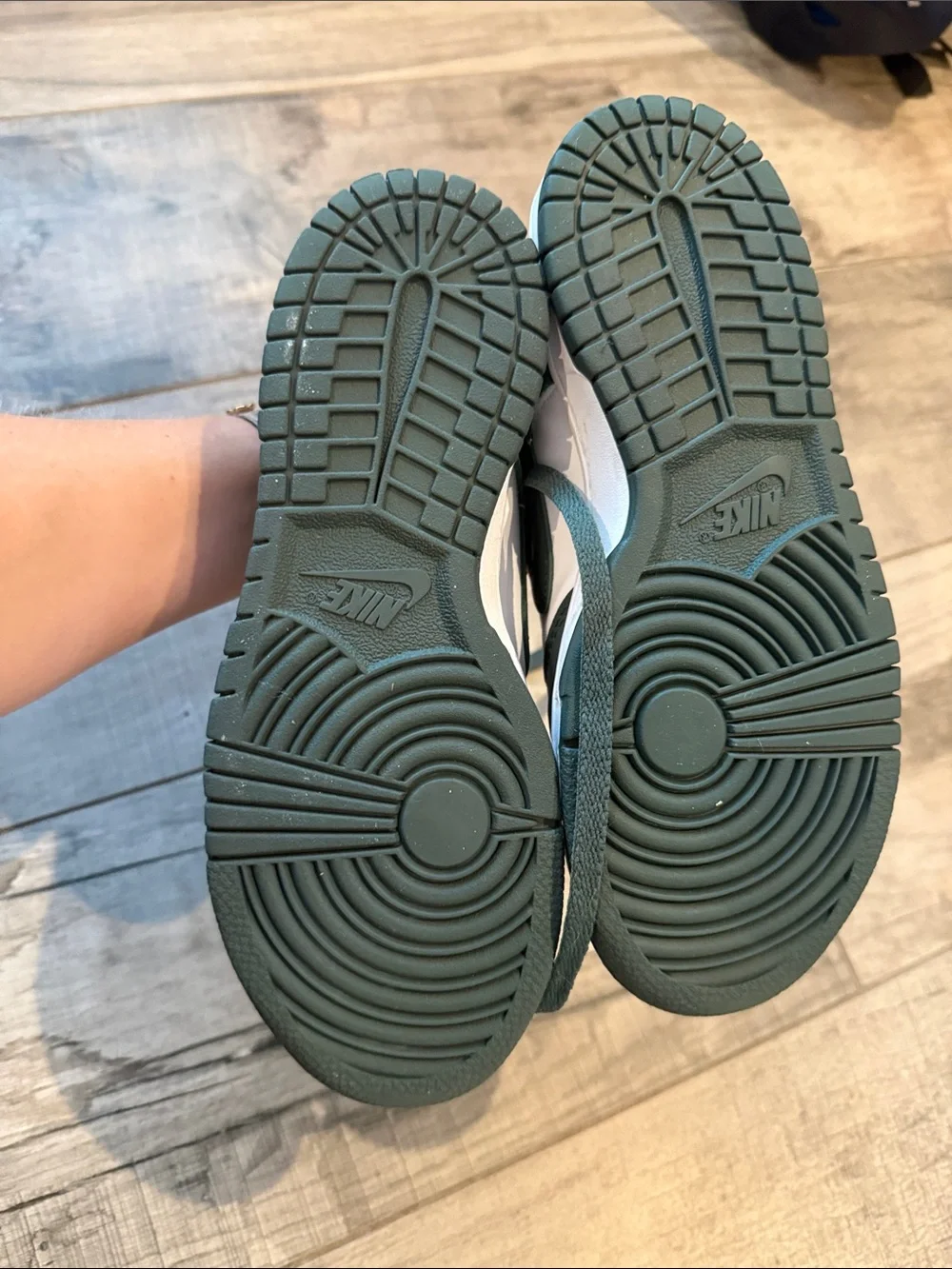 Nike upper low colorway