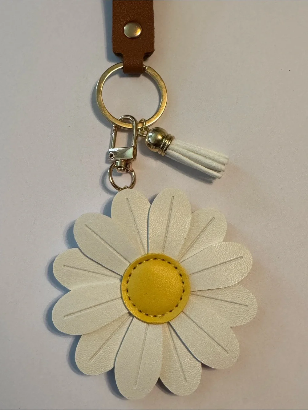 Boho Daisy Tassel Keychain