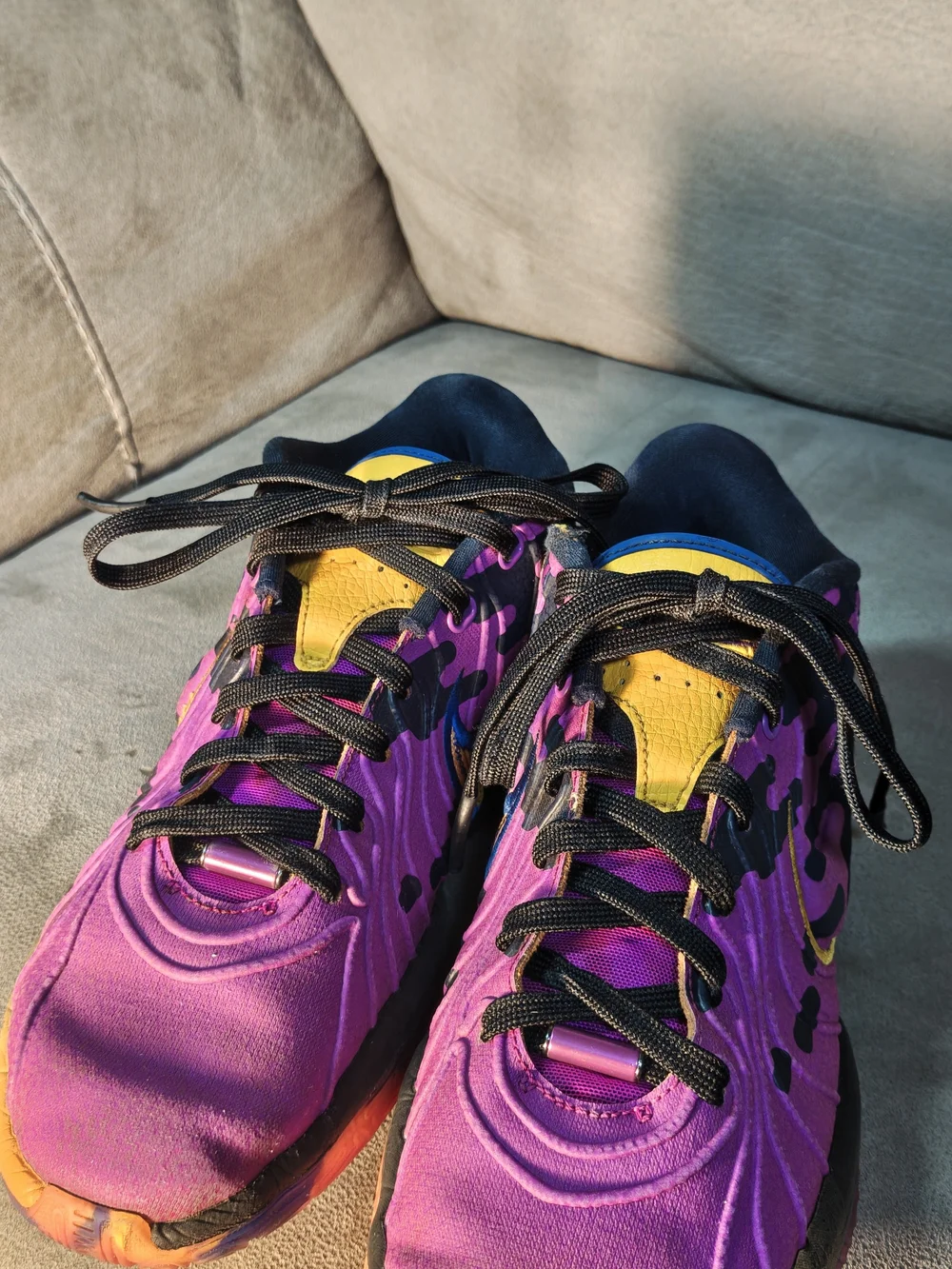 Nike vibrant purple