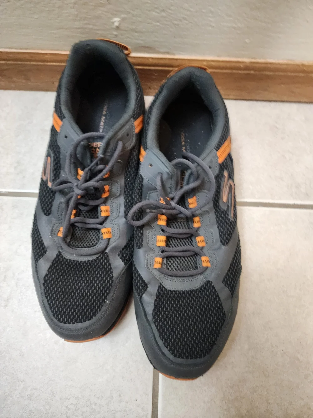 Skechers lightweight men