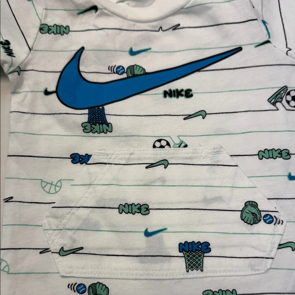 Nike ideal charming