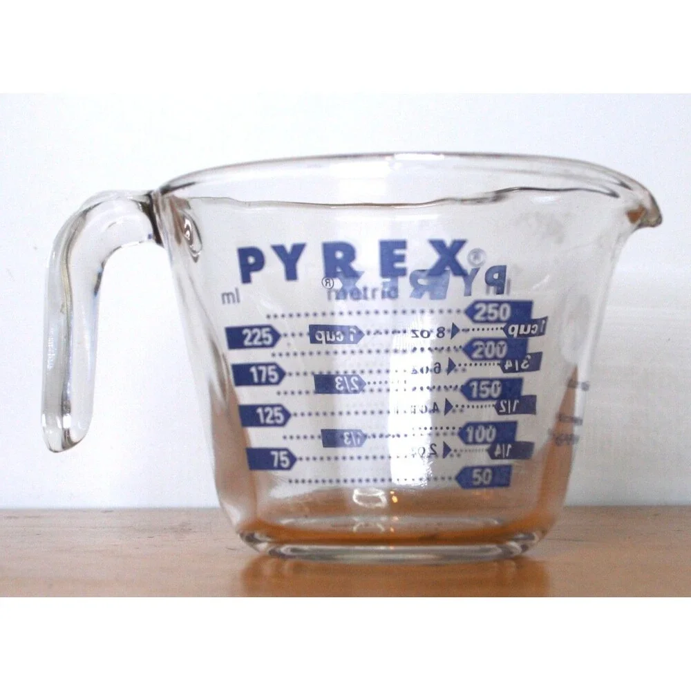 Vintage Pyrex 508 Measuring Cup • 1 Cup 8 oz Blue Text Open Handle • Made in USA