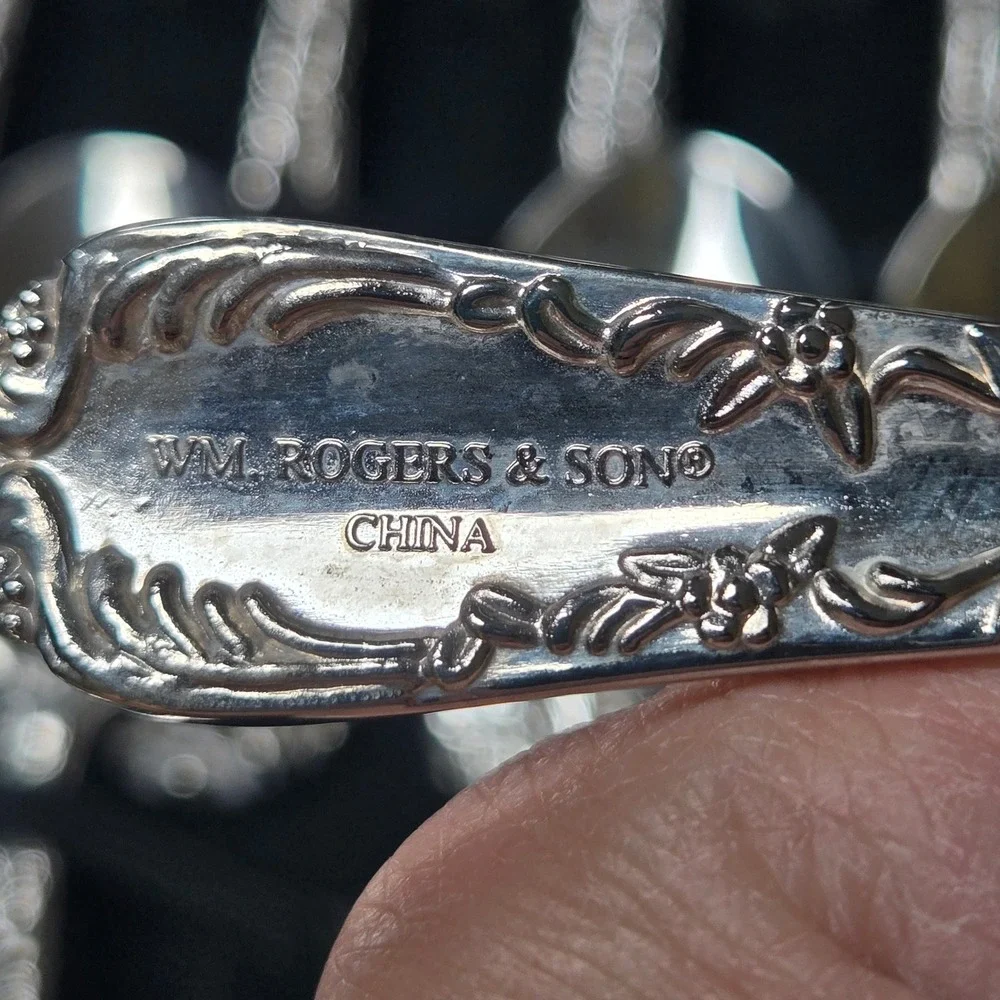 Wm. Rogers & Son design settings day