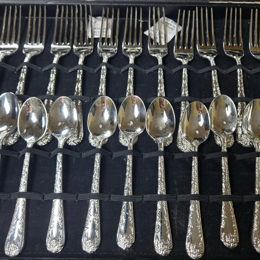 Wm. Rogers & Son dinner pc silver