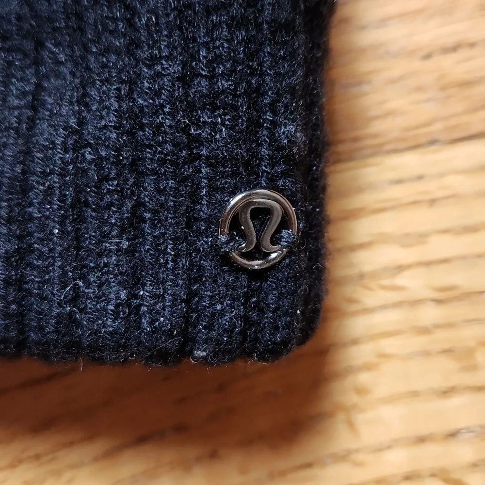 lululemon athletica good preowned
