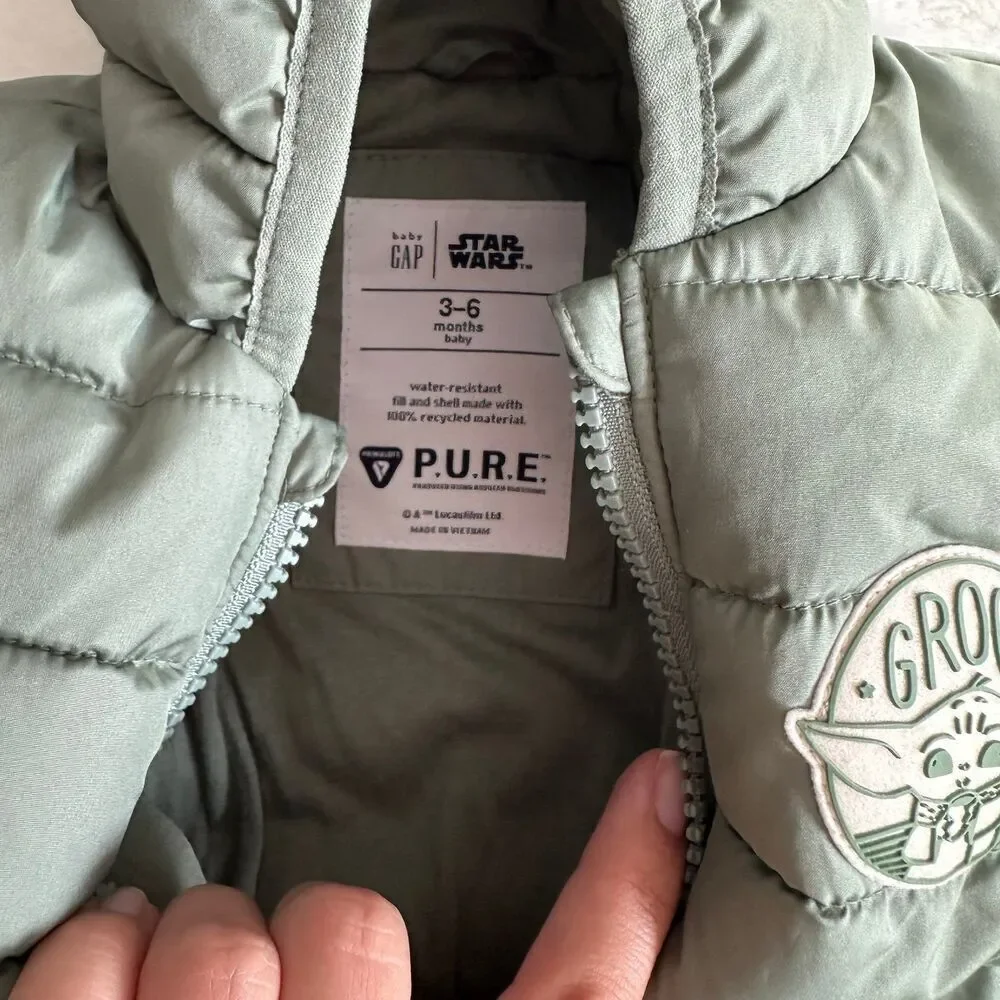 GAP baby yoda