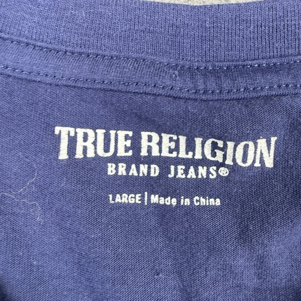 True Religion Men's L Large Buddha Guitar‎ Graphic Short Sleeve Tee Navy Blue
