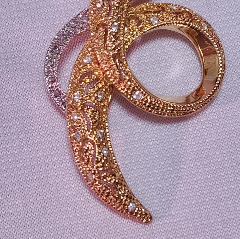 Avon vintage swirl