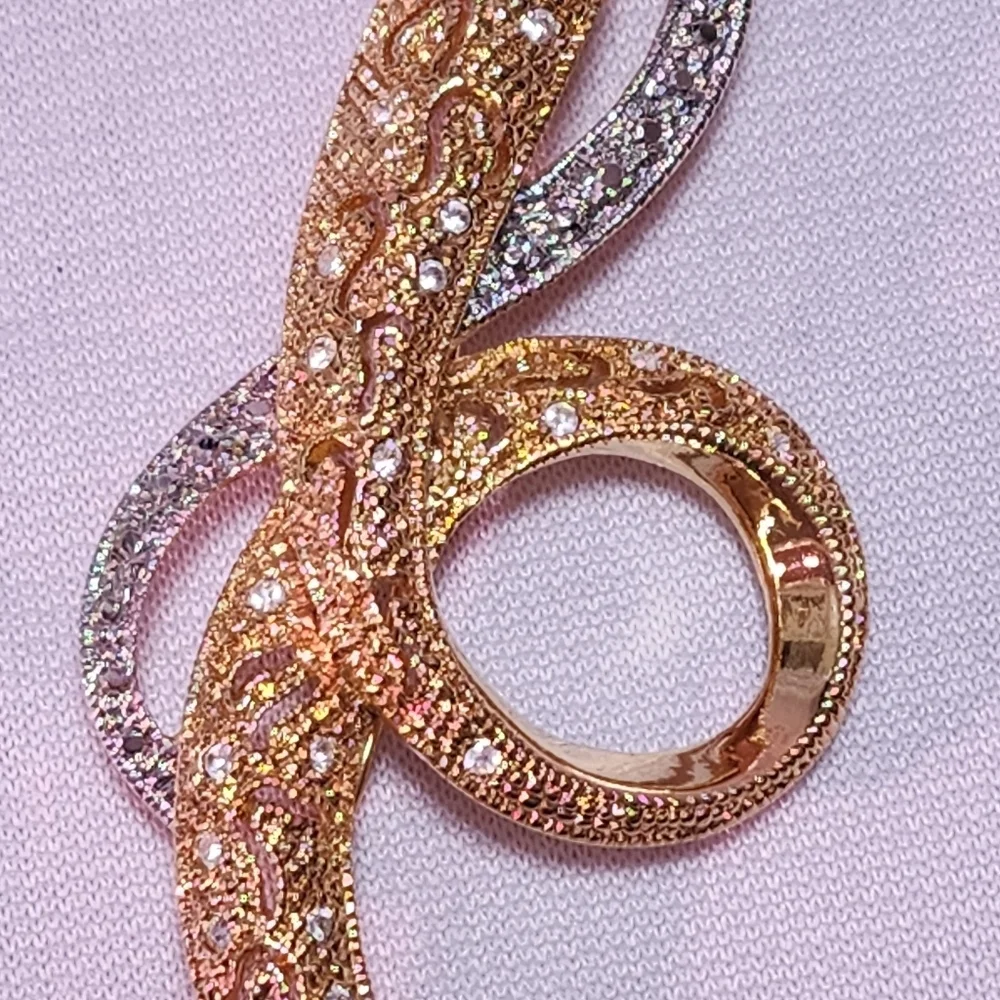 Avon vintage swirl