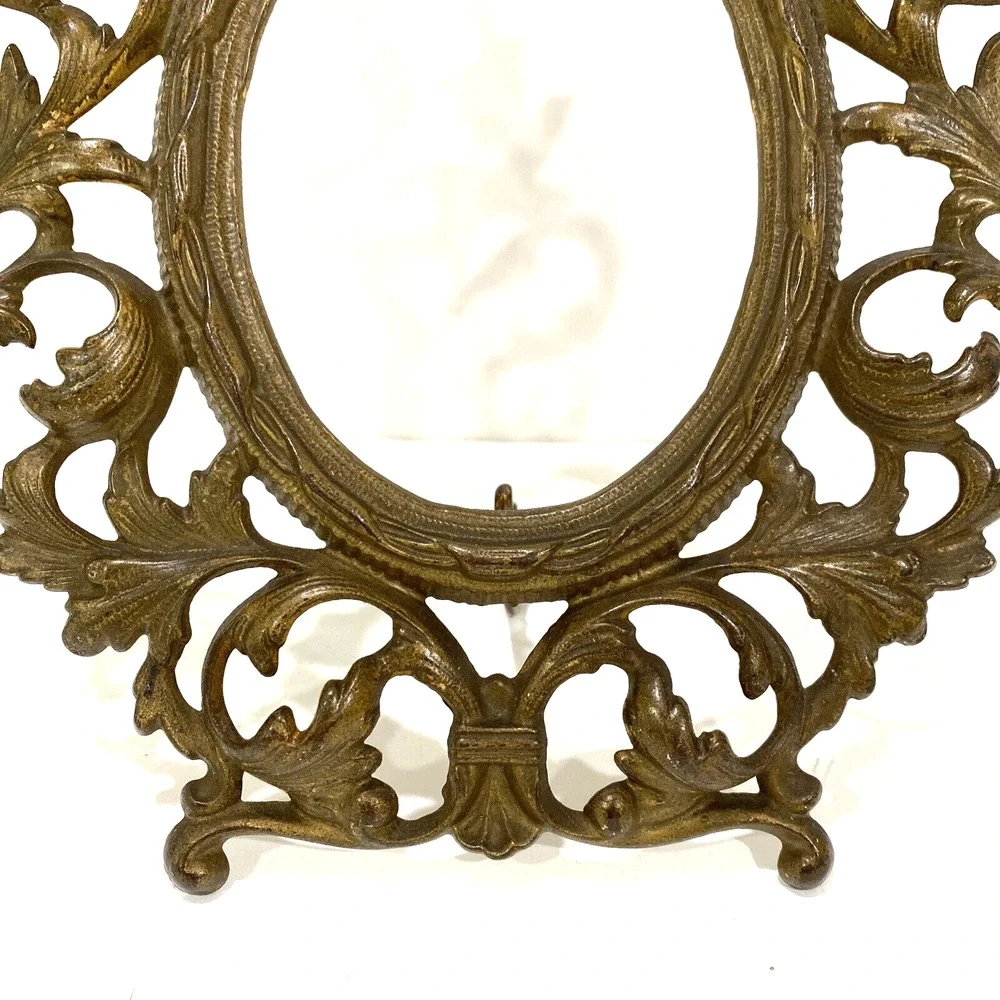 Vintage Cast Metal Frame Ornate Portrait Photo Holder Gold Victorian Oval FLAW