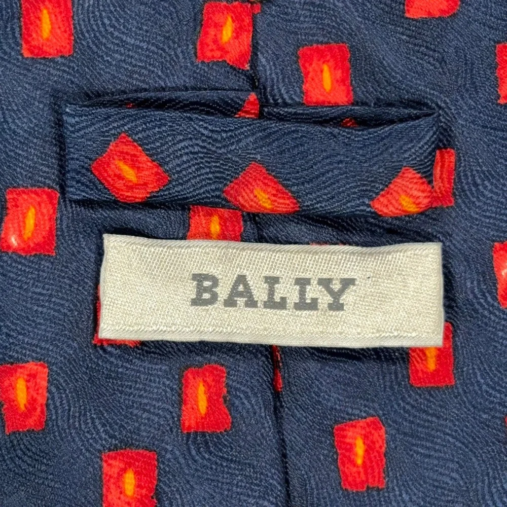 Vintage‎ Bally Switzerland 100% Silk Tie Navy Blue Red Geometric Italy 3.75x60