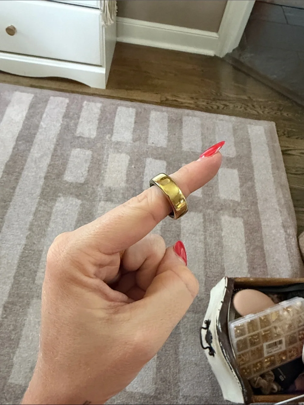 Oura elegant gold