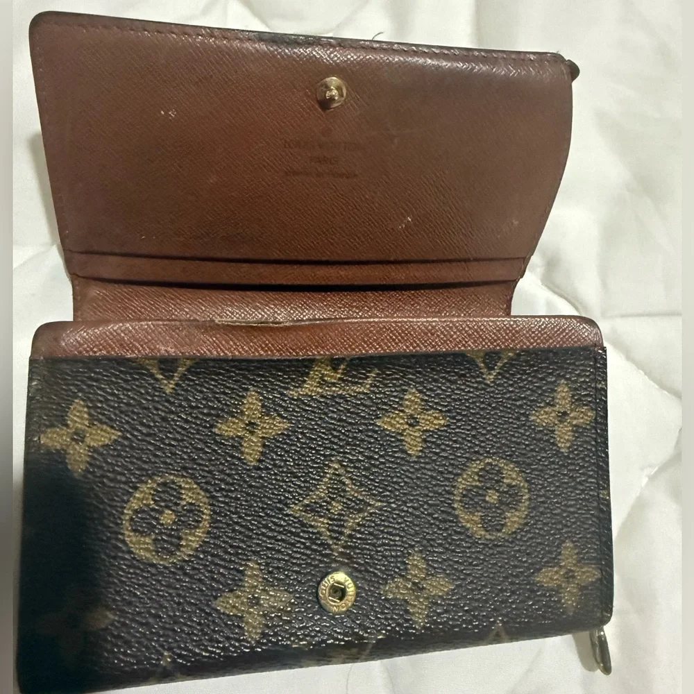 Louis Vuitton below item monogram
