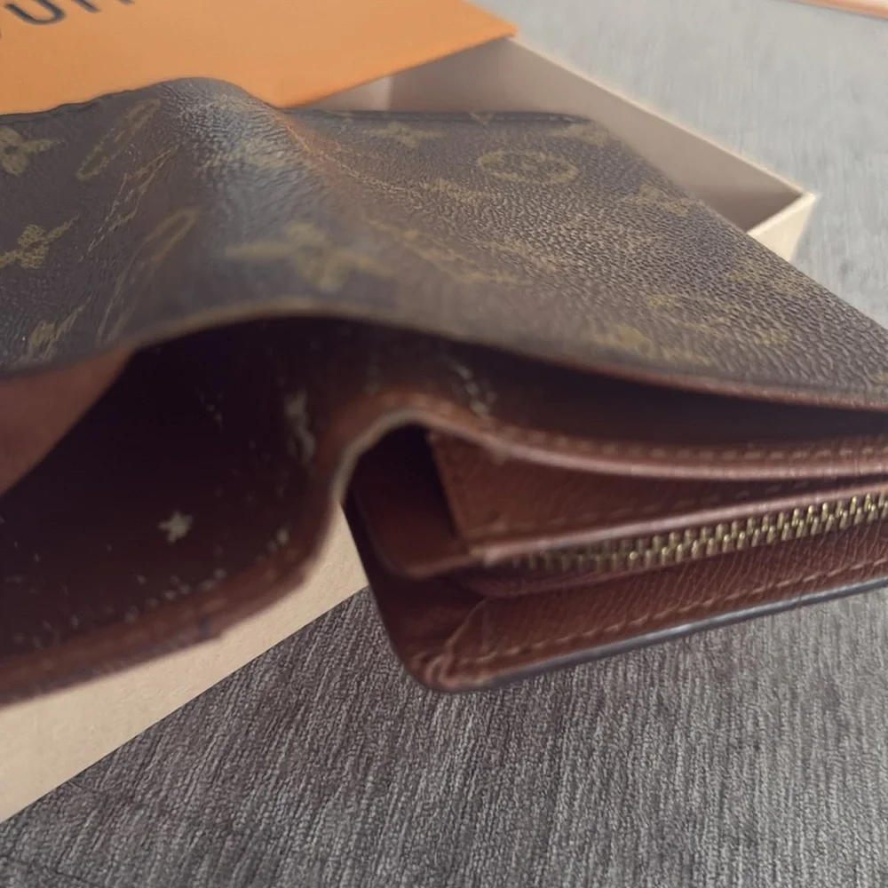 Louis Vuitton below reposhing