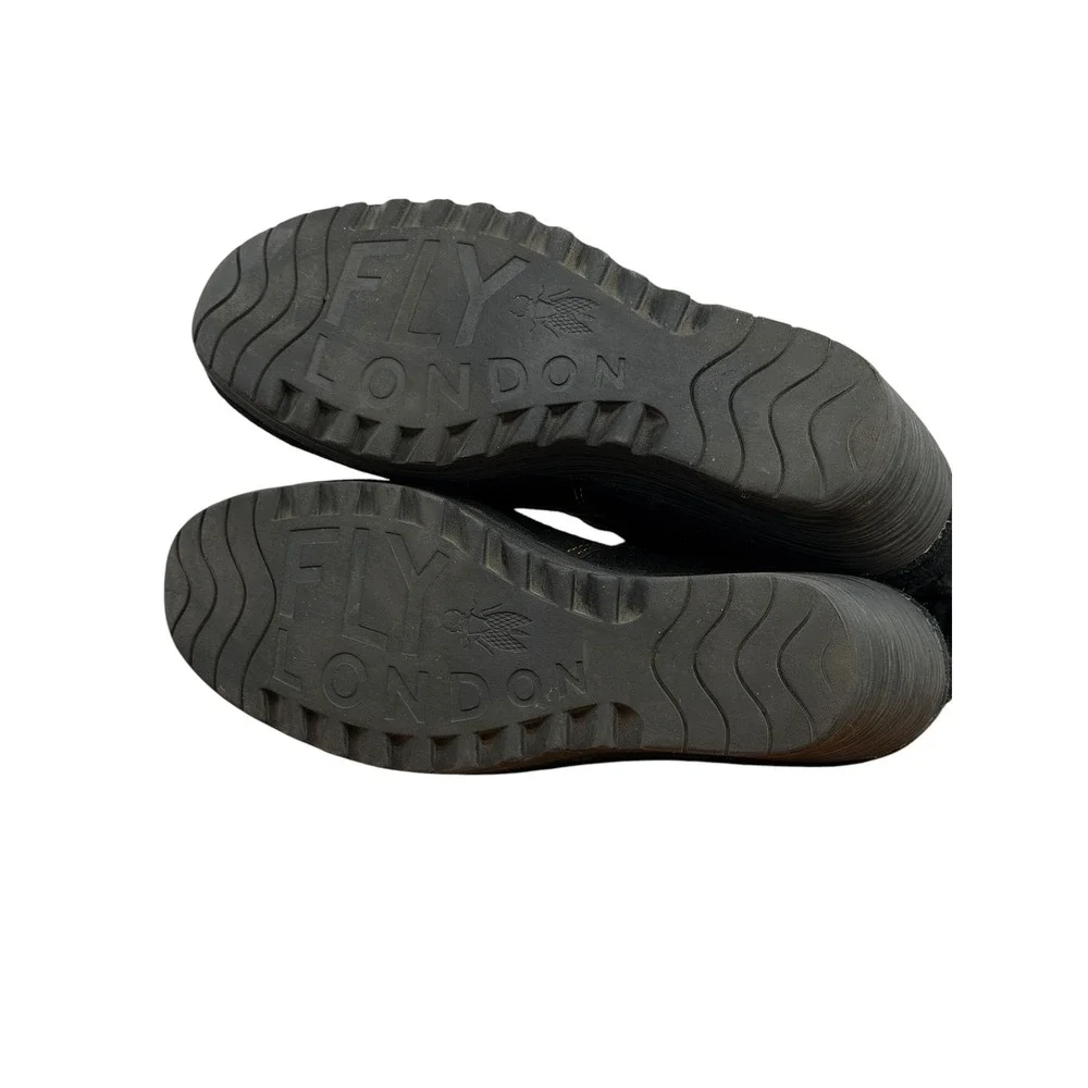 Fly London modern outsole