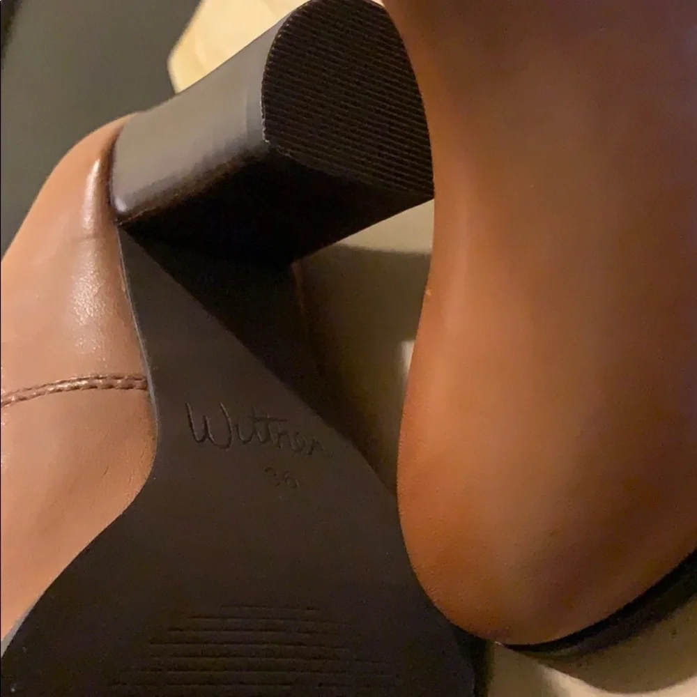 Wittner Australia size have