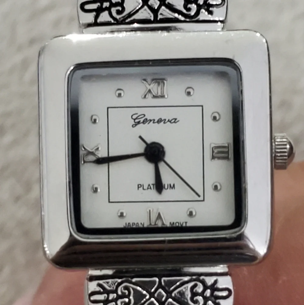 Geneva stylish watch