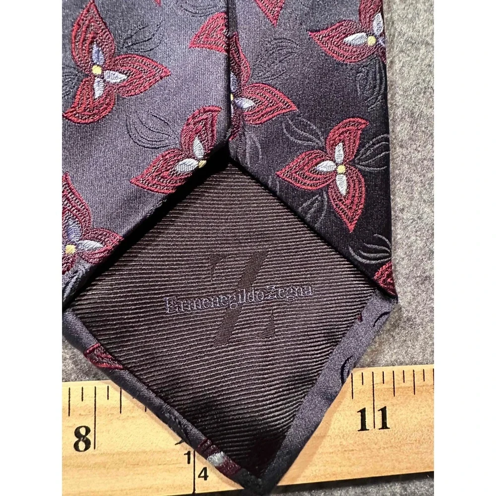 Ermenegildo Zegna Silk Tie Mens Navy Blue Burgundy Floral Pattern Necktie