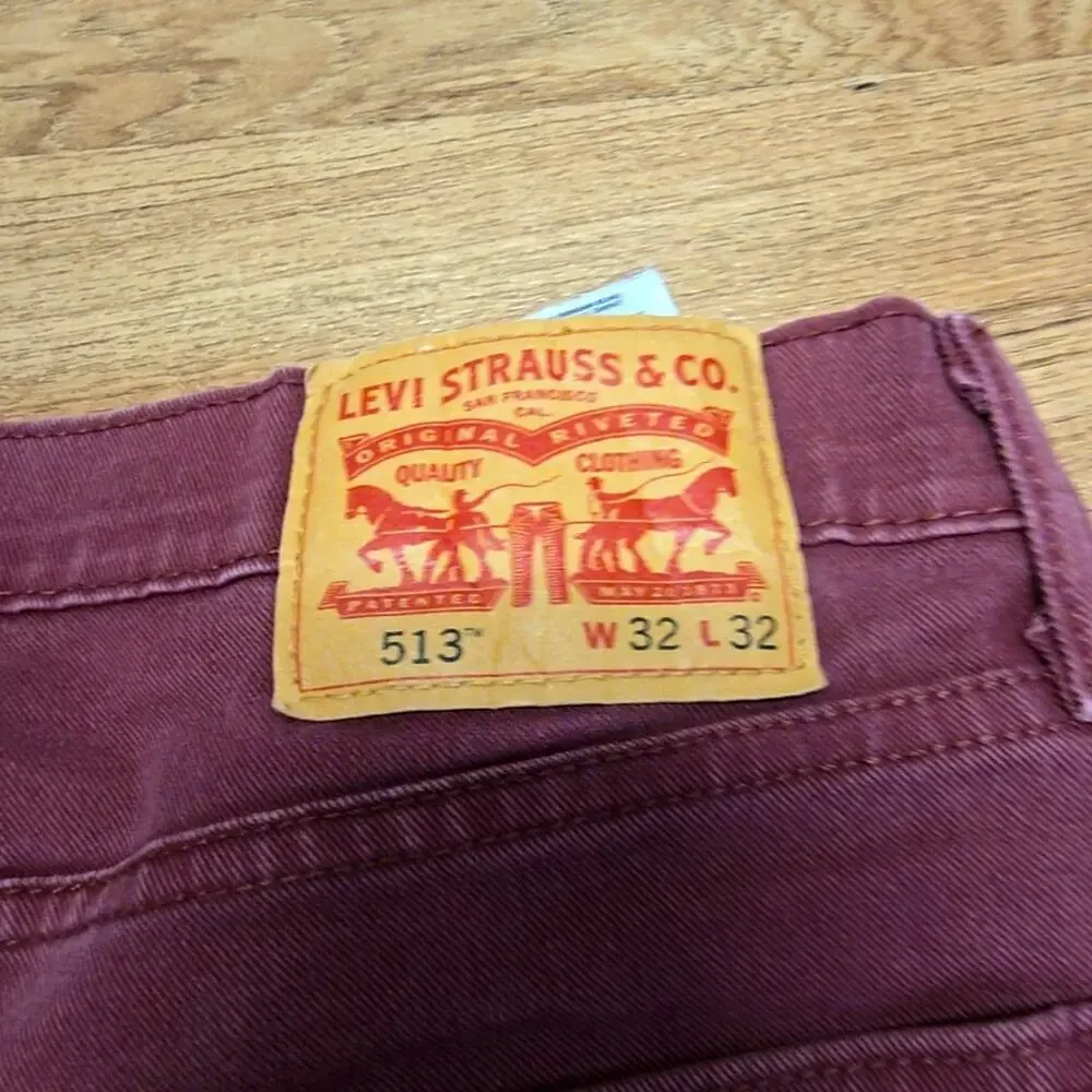 Levis bundles reach fit