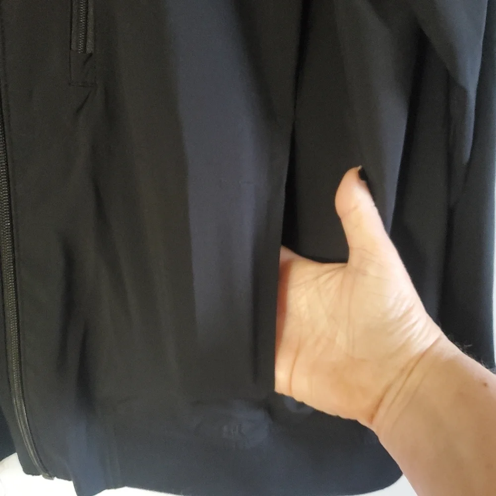 BANANA REPUBLIC LARGE BLACK BOMBERJACKET. MENS.