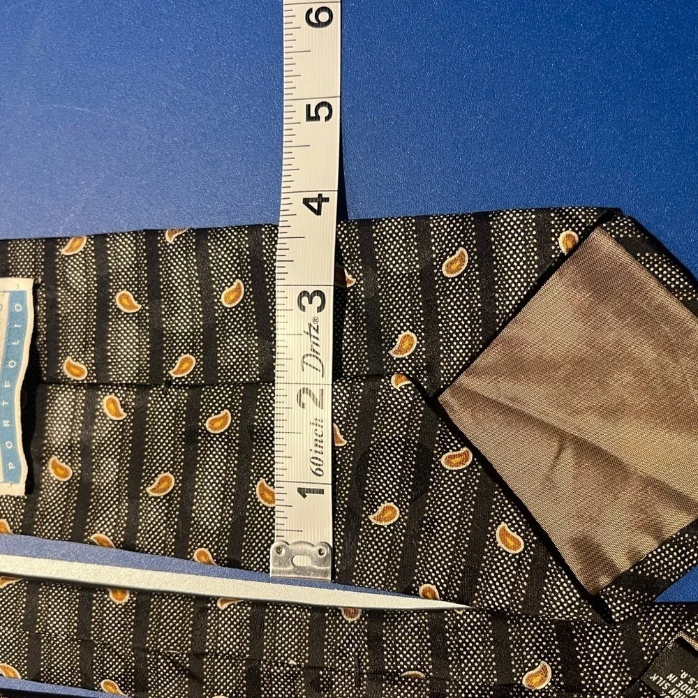 Perry Ellis pre owned