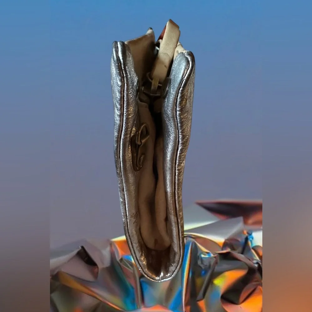 Hoss Intropia you sequins smoke