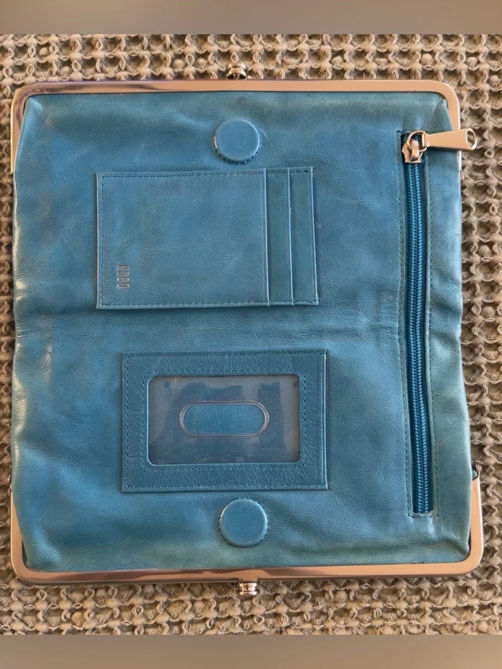 N/A sleek teal