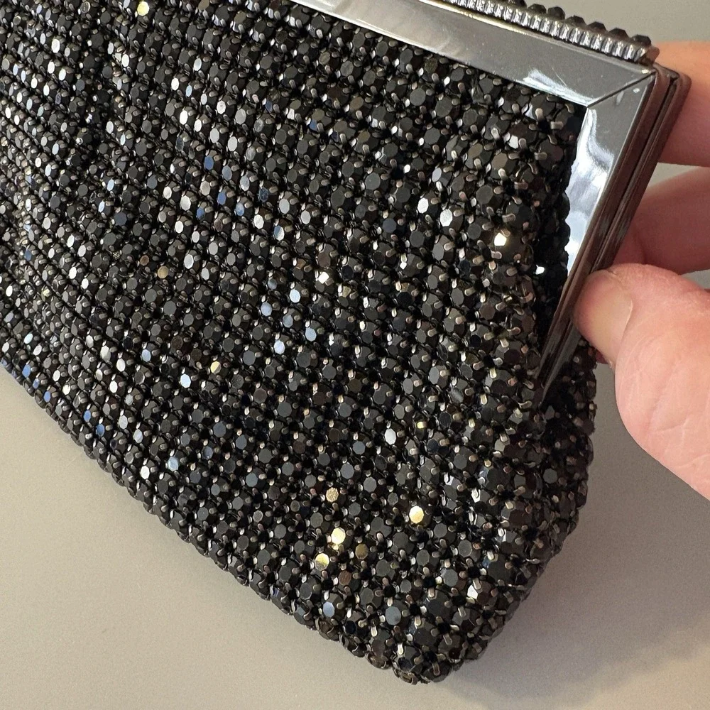 Natasha Couture before drop chain