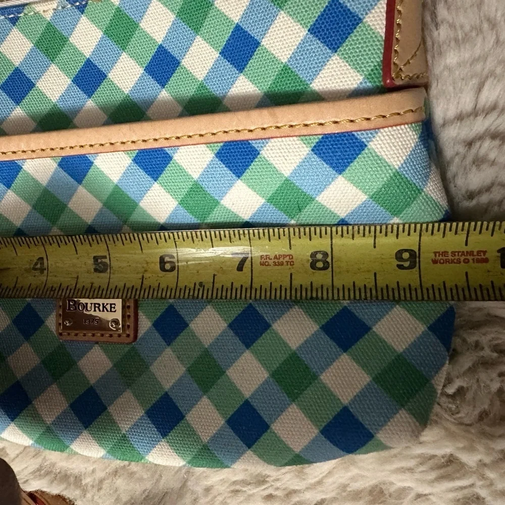 Dooney & Bourke hues bourke