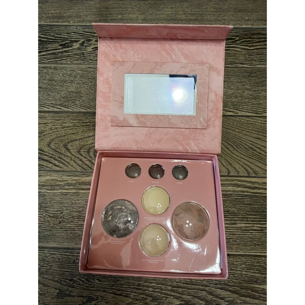 Laura Geller Multifunctional Pink Makeup Palette - Versatile Women’s Cosmetics
