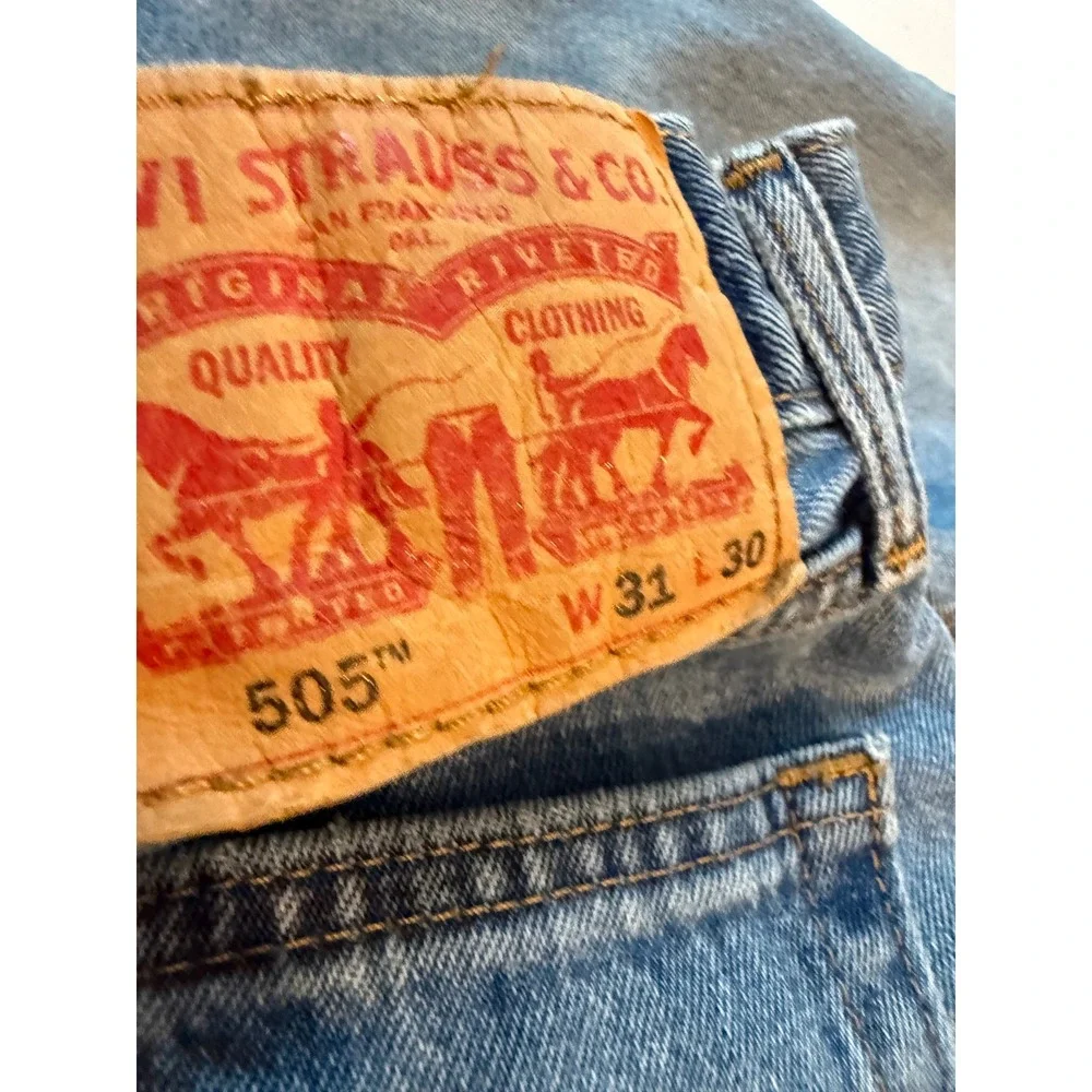 Levis levis 505