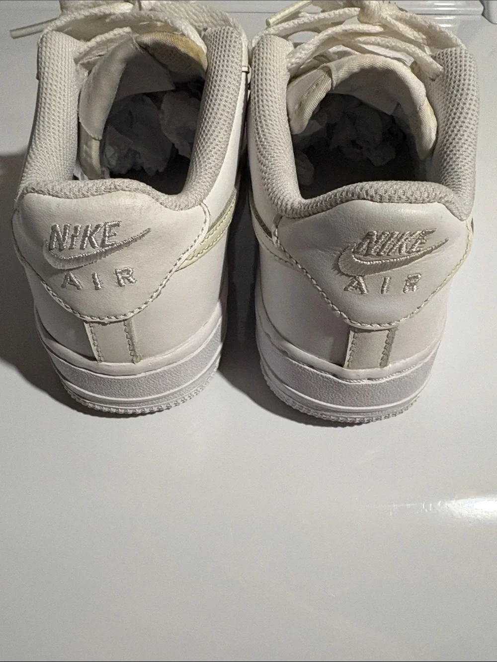 Nike boys low