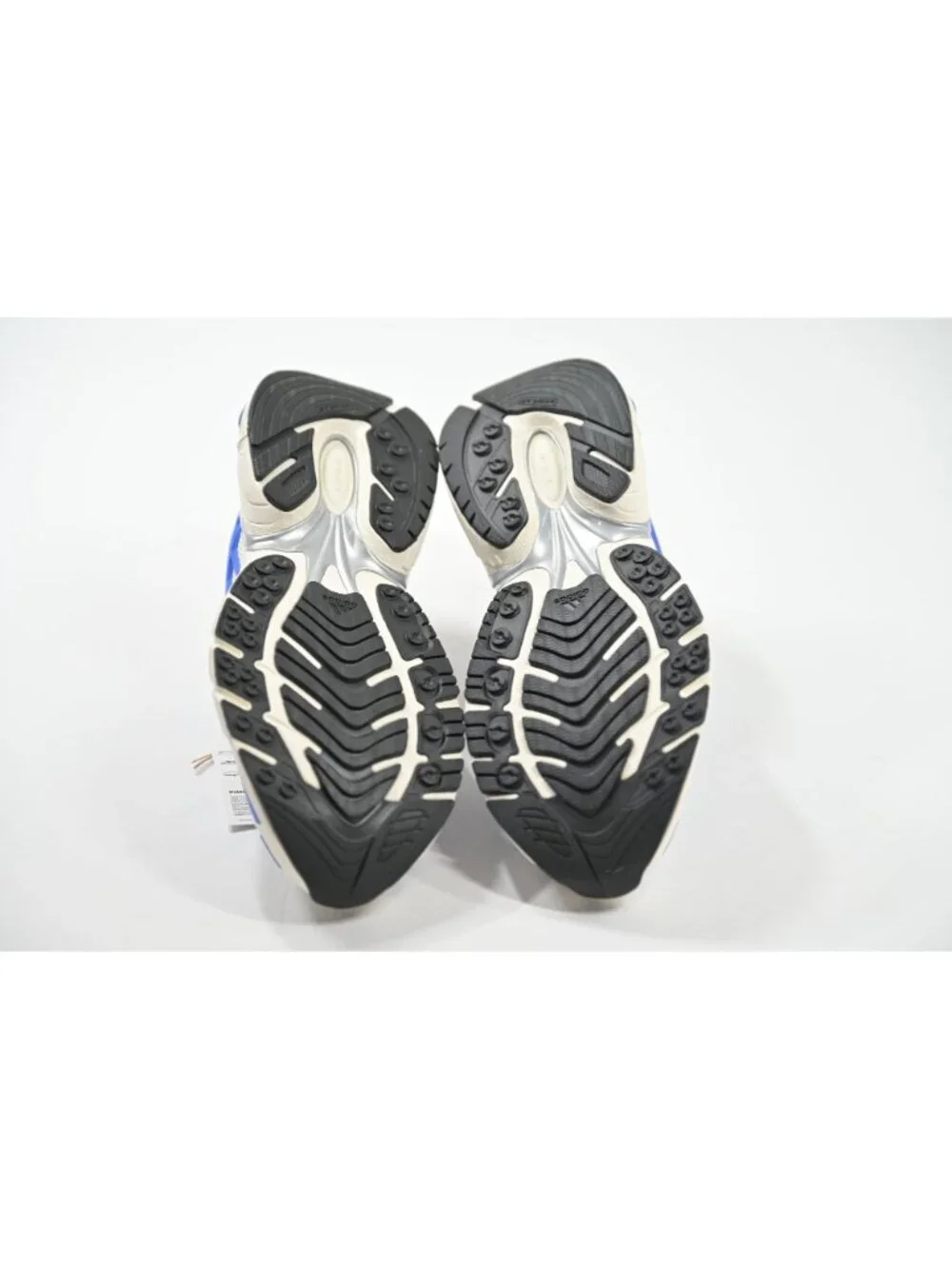 adidas crowd cage women